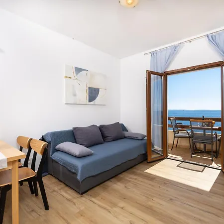 Beachfront Slavinka