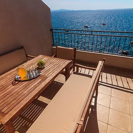 Beachfront Slavinka Apartman Ivan Dolac